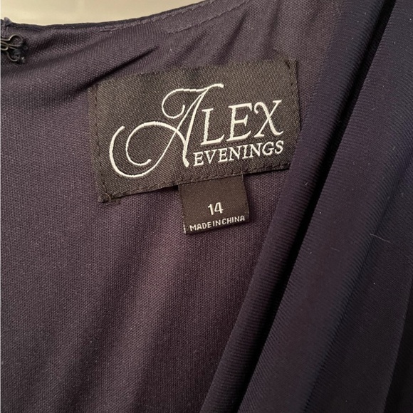 Mother of the Bride dress/cocktail dress - Picture 4 of 8